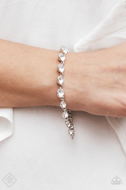 GLOW All Out - Silver - White