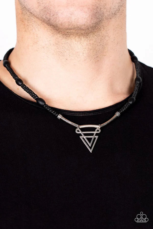 Arrowed Admiral - Black