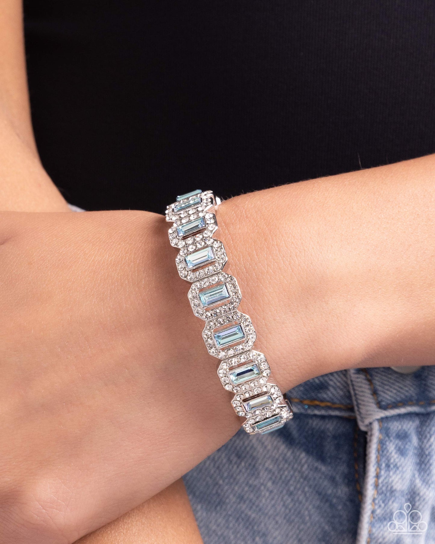Gasp-Worthy Glitter - Blue
