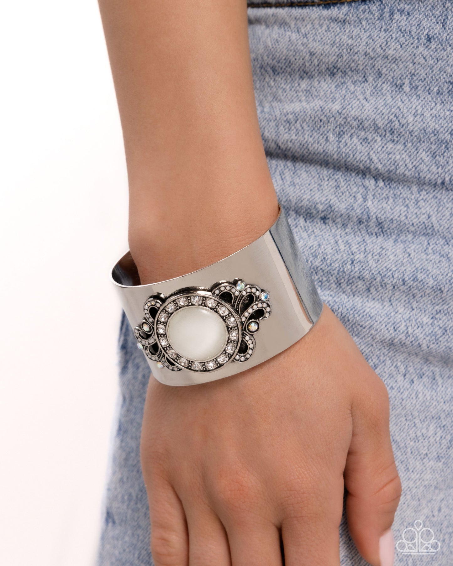 Paisley Princess - White