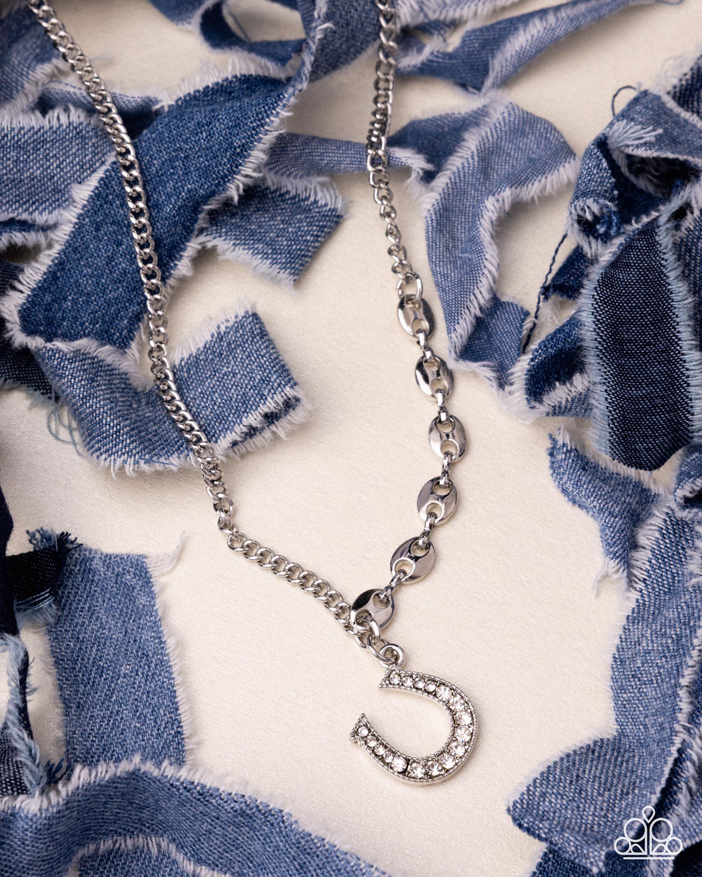 Horseshoe Headline - Silver
