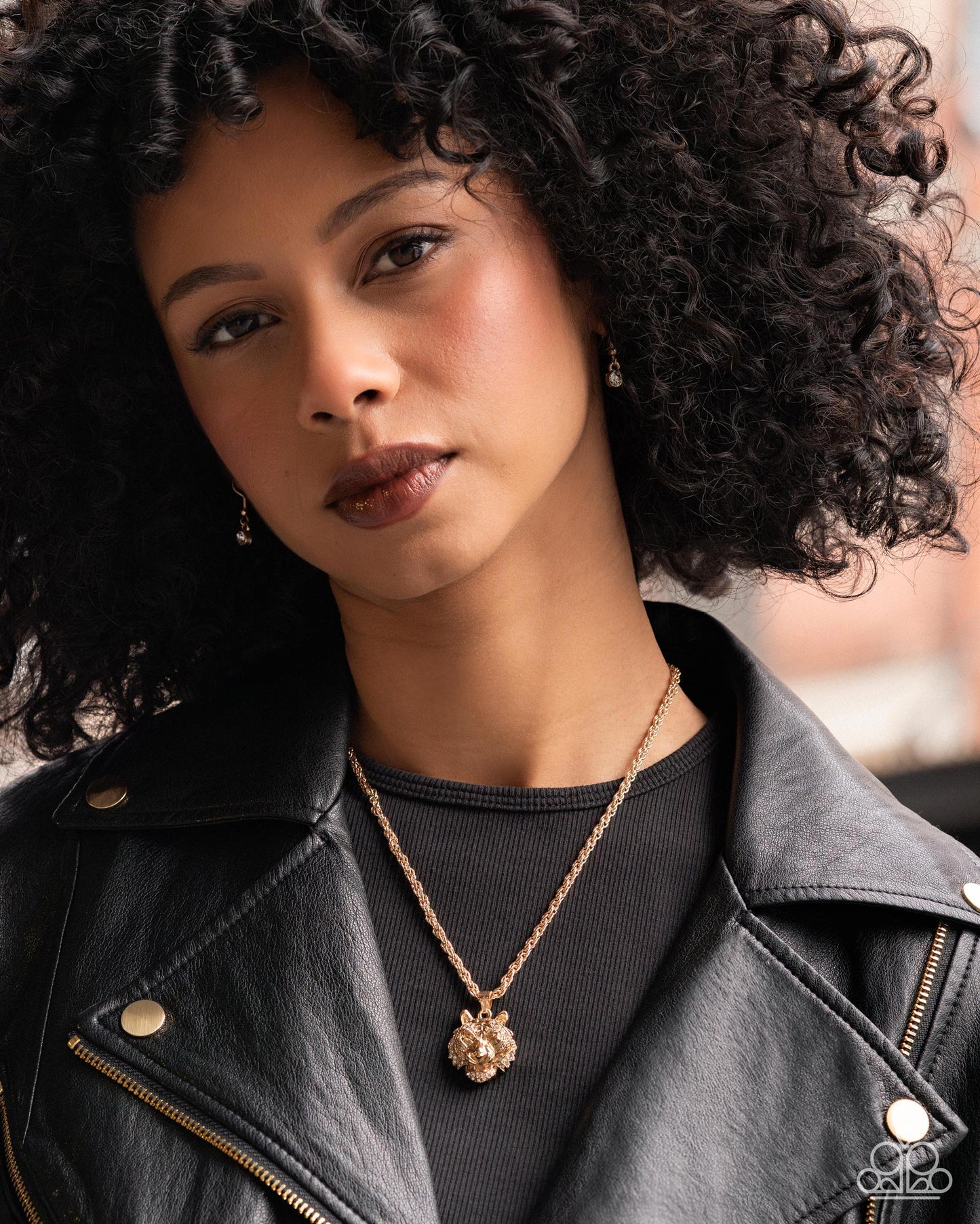 Polished Prowl - Gold Tiger Short Necklace