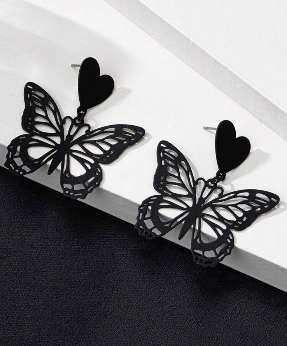 Dark Romance - Black