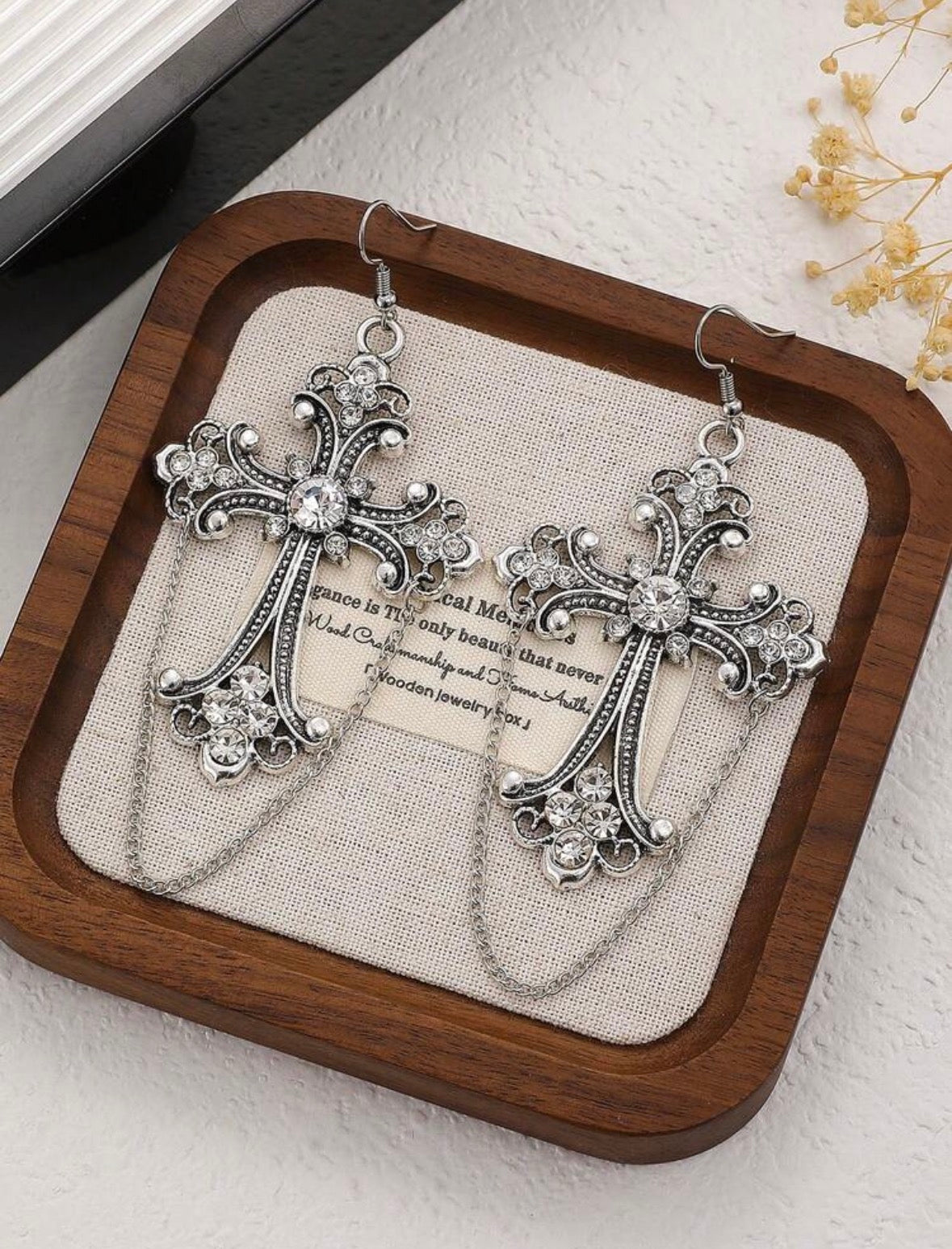 CHAIN -ges from the Cross - Silver
