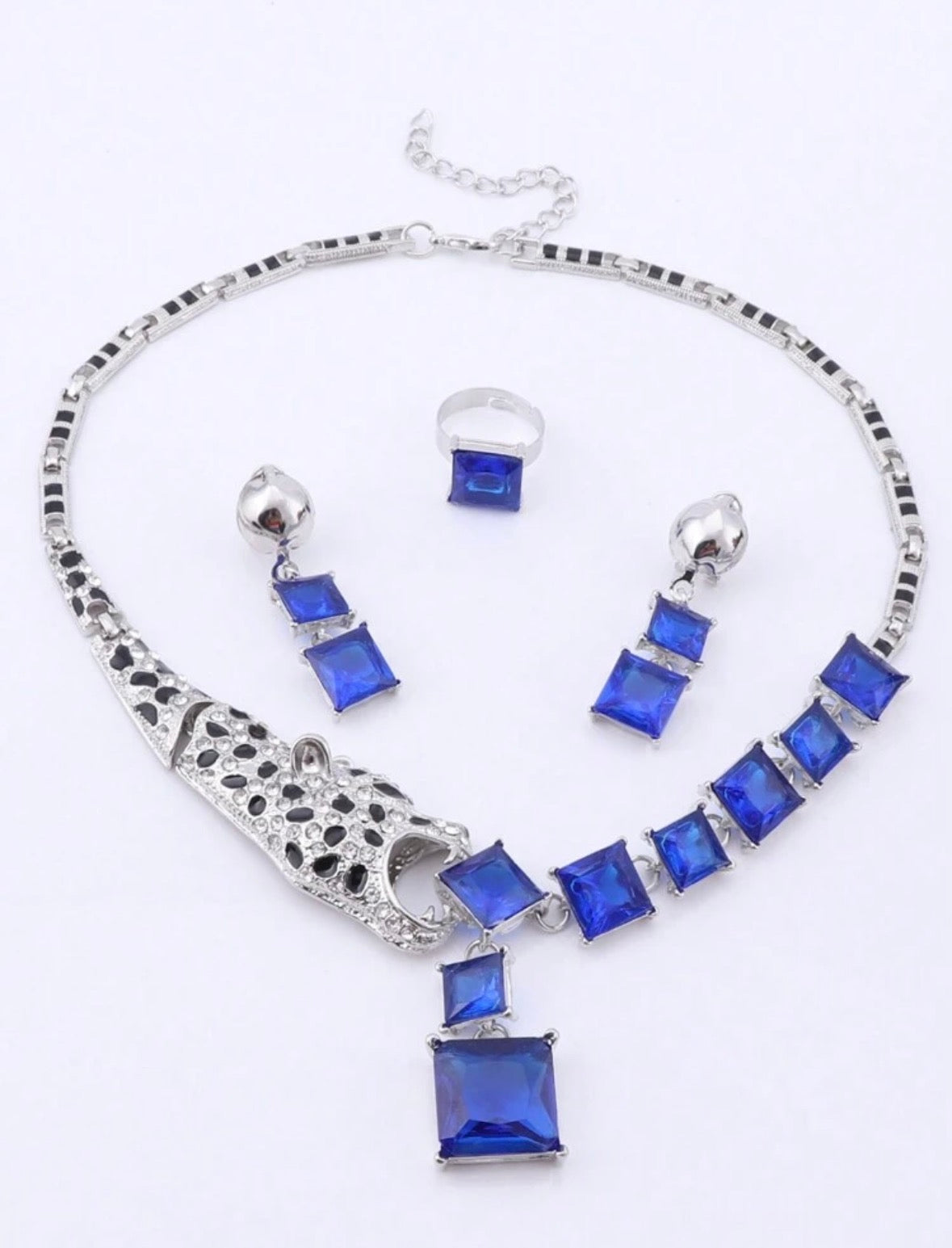 Take A Bite Out Of Shine - Blue - Complete Look