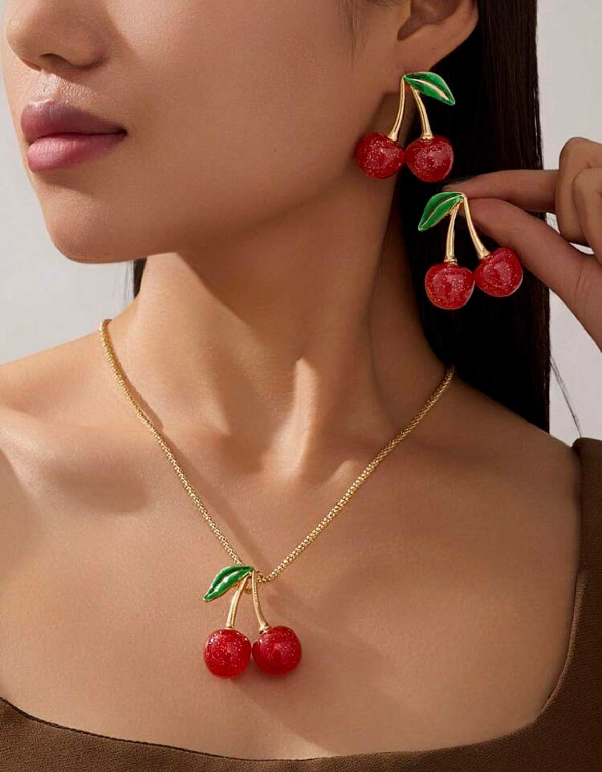 Cherry Picker - Red - Complete Look