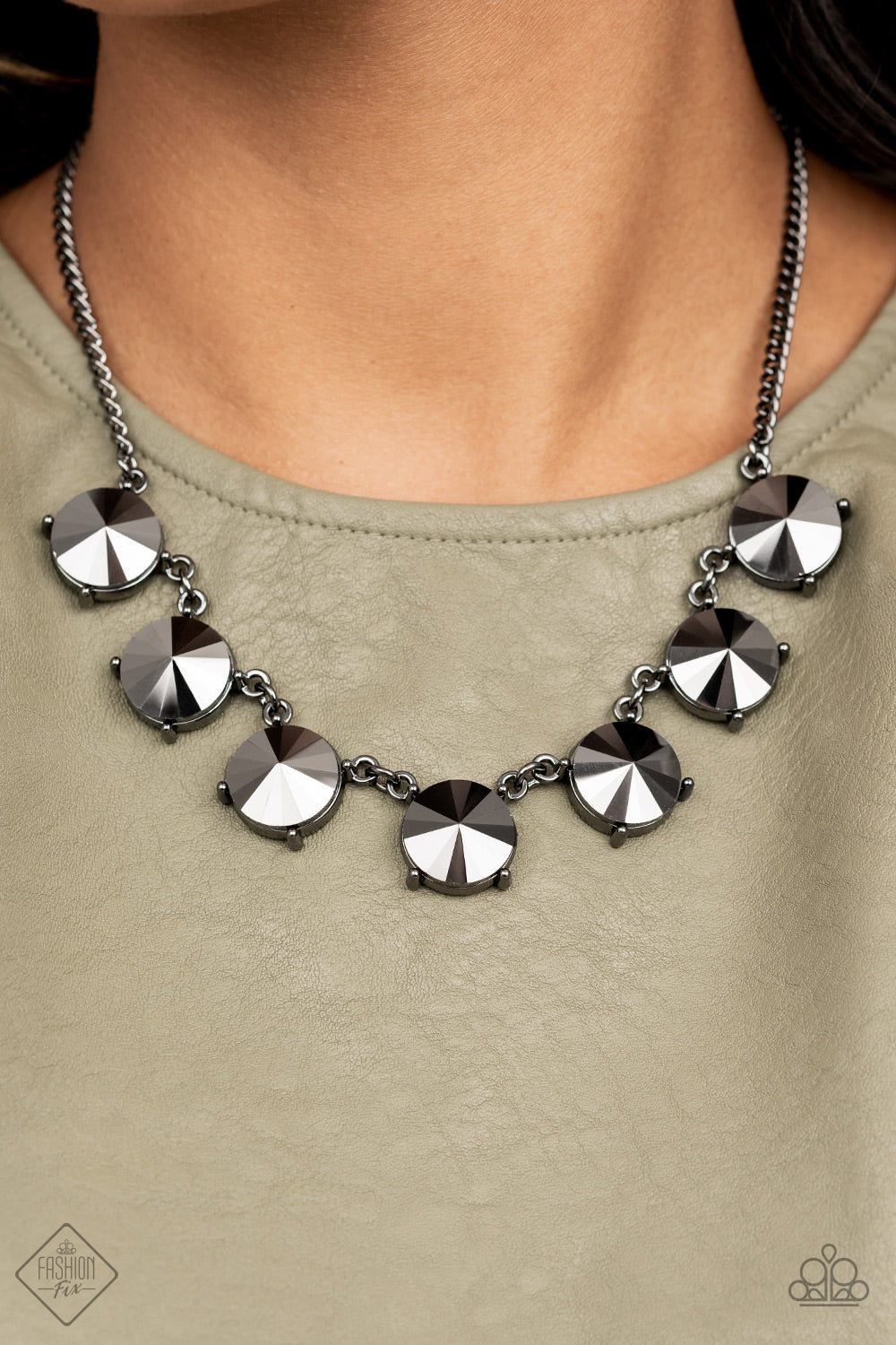 The SHOWCASE Must Go On - Gunmetal