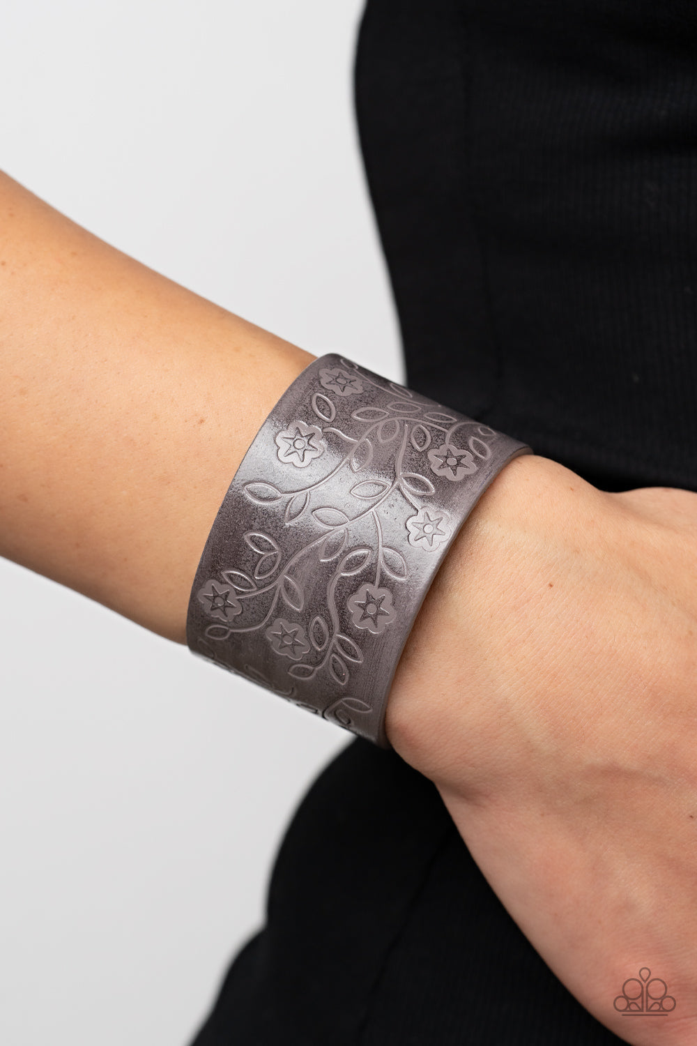 Rosy Wrap Up - Wraps - Silver