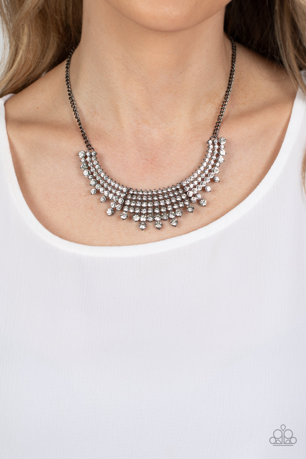 Shimmering Song - Gunmetal