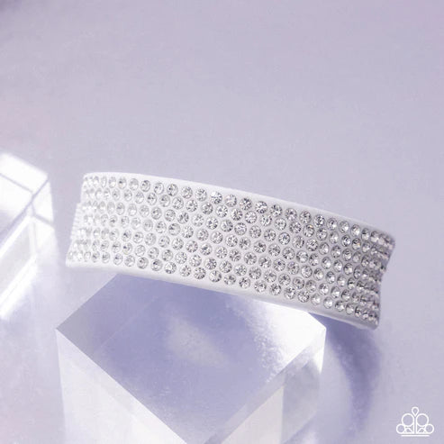 Sprinkling Studs - White