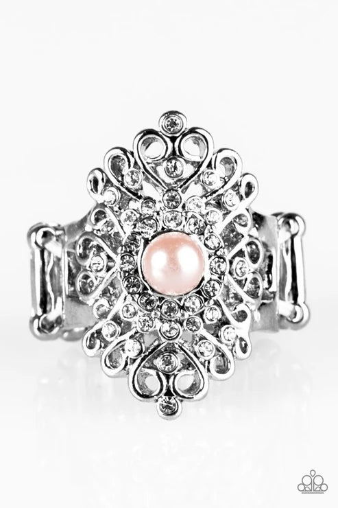 Queen Status - Pink