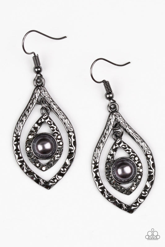 breaking-glass-ceilings-black-p5re-bkxx-263xx