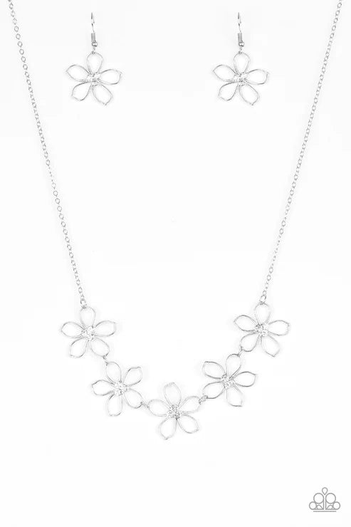 Hoppin Hibiscus - Silver - White