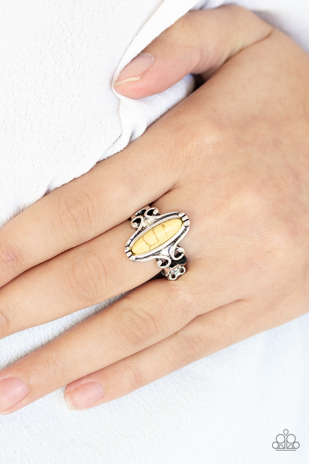 Desert Canyons - Yellow Cracked Stone Silver Ring