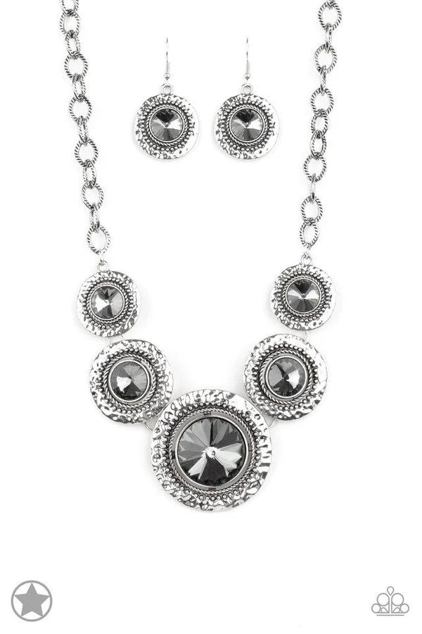 Global Glamour - Smoky - Silver