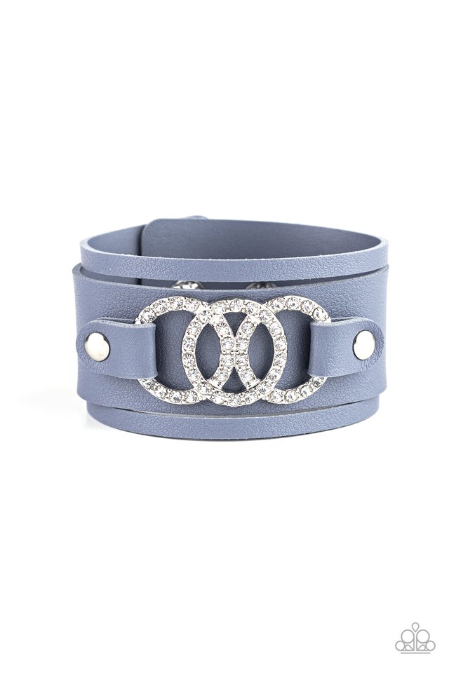 couture-influencer-blue-p9di-urbl-083xx