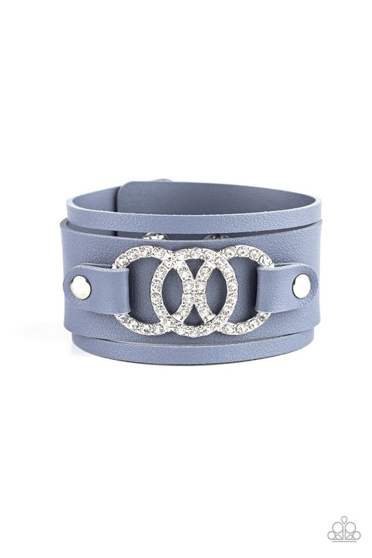 couture-influencer-blue-p9di-urbl-083xx