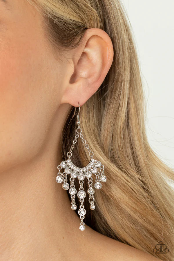 Commanding Candescence – Silver - White