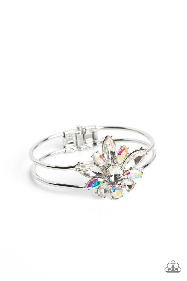 Chic Corsage - Silver - Iridescent - White