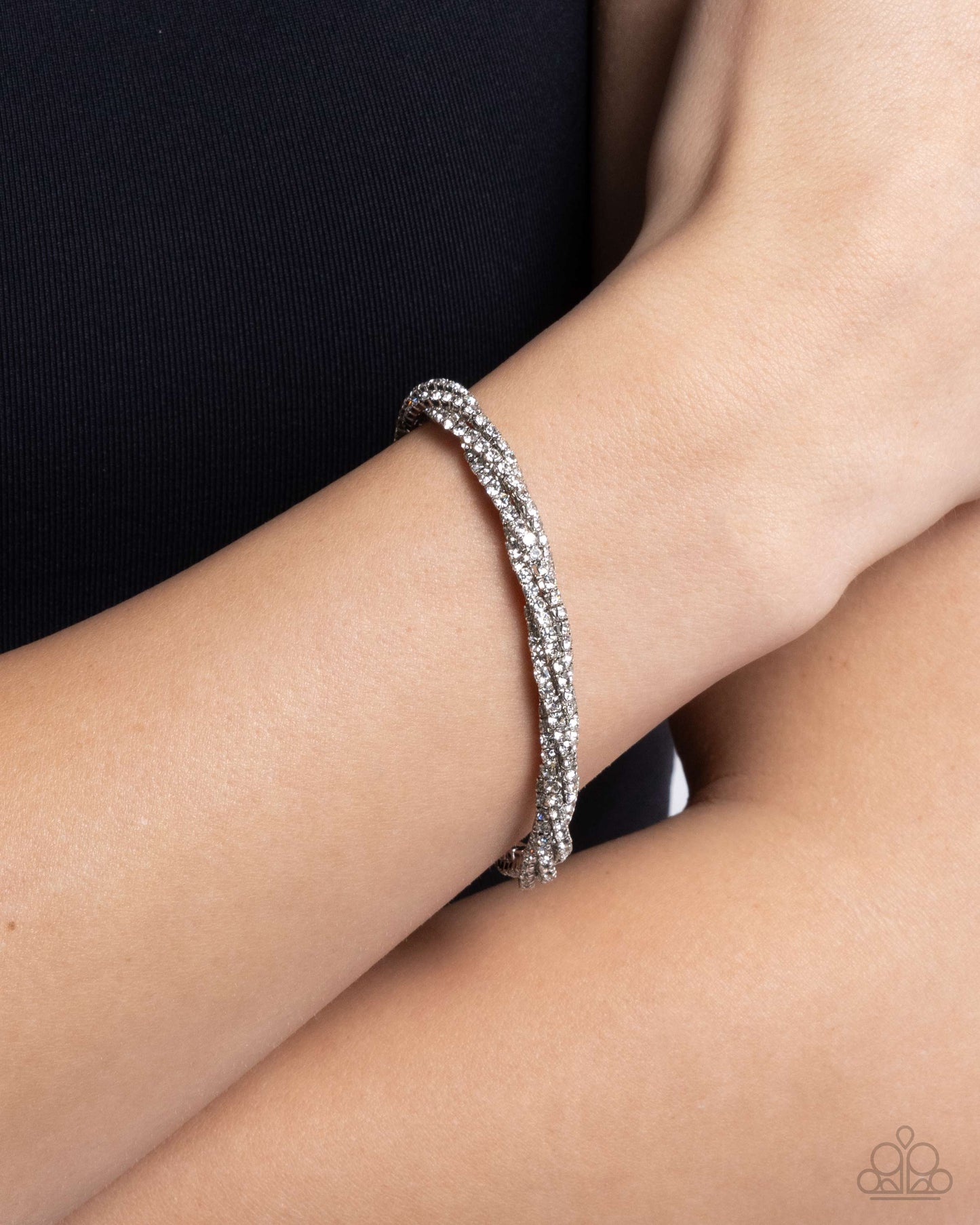 Twisted Triumph - Silver