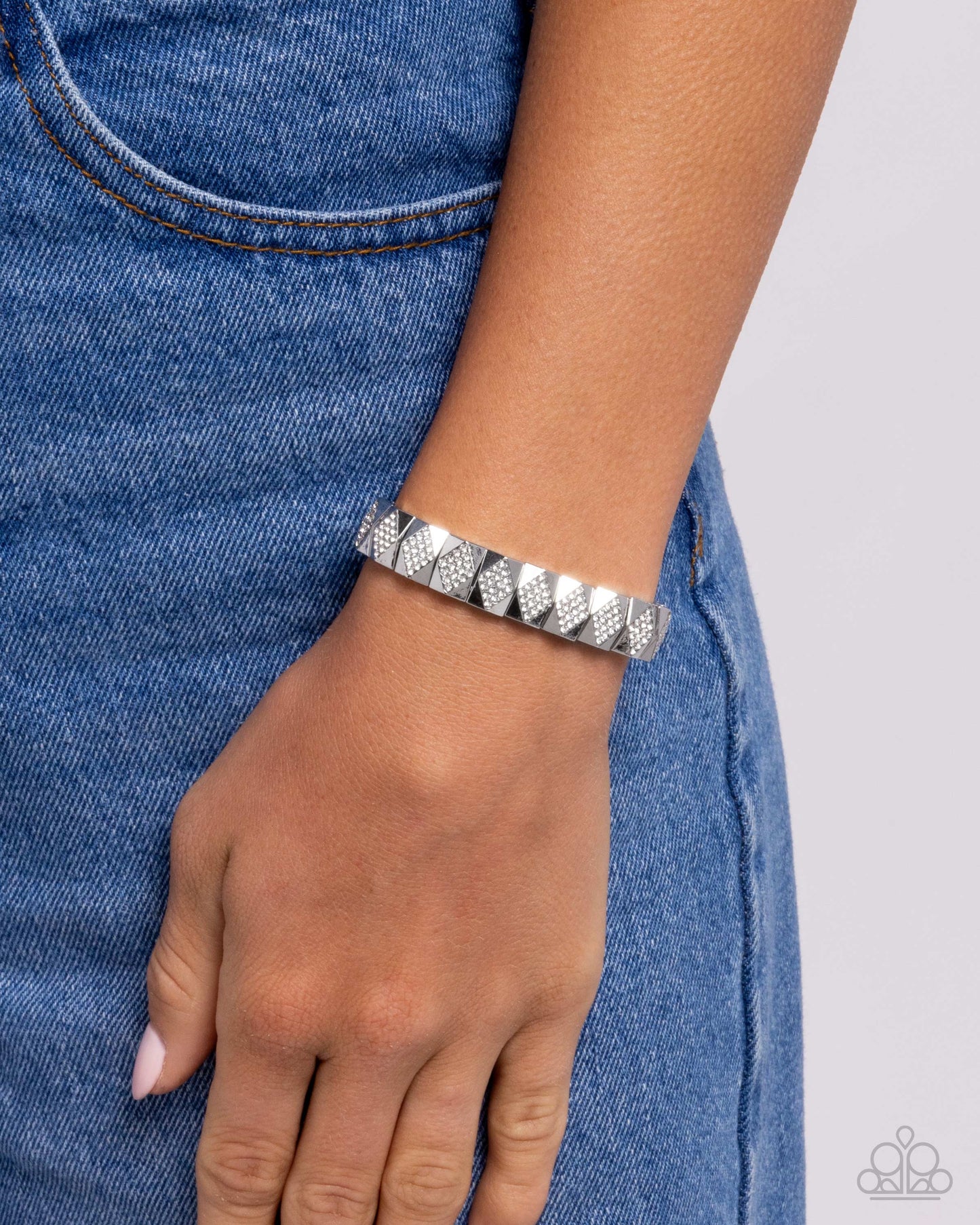 Ornate Outline - Silver
