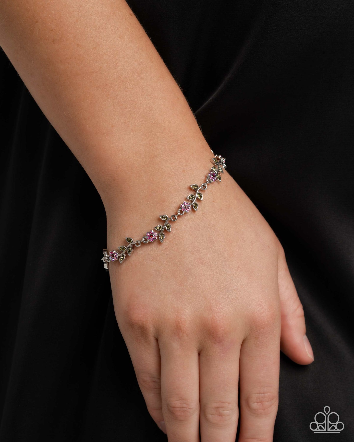 Complete Look - Sets - Flower Vines