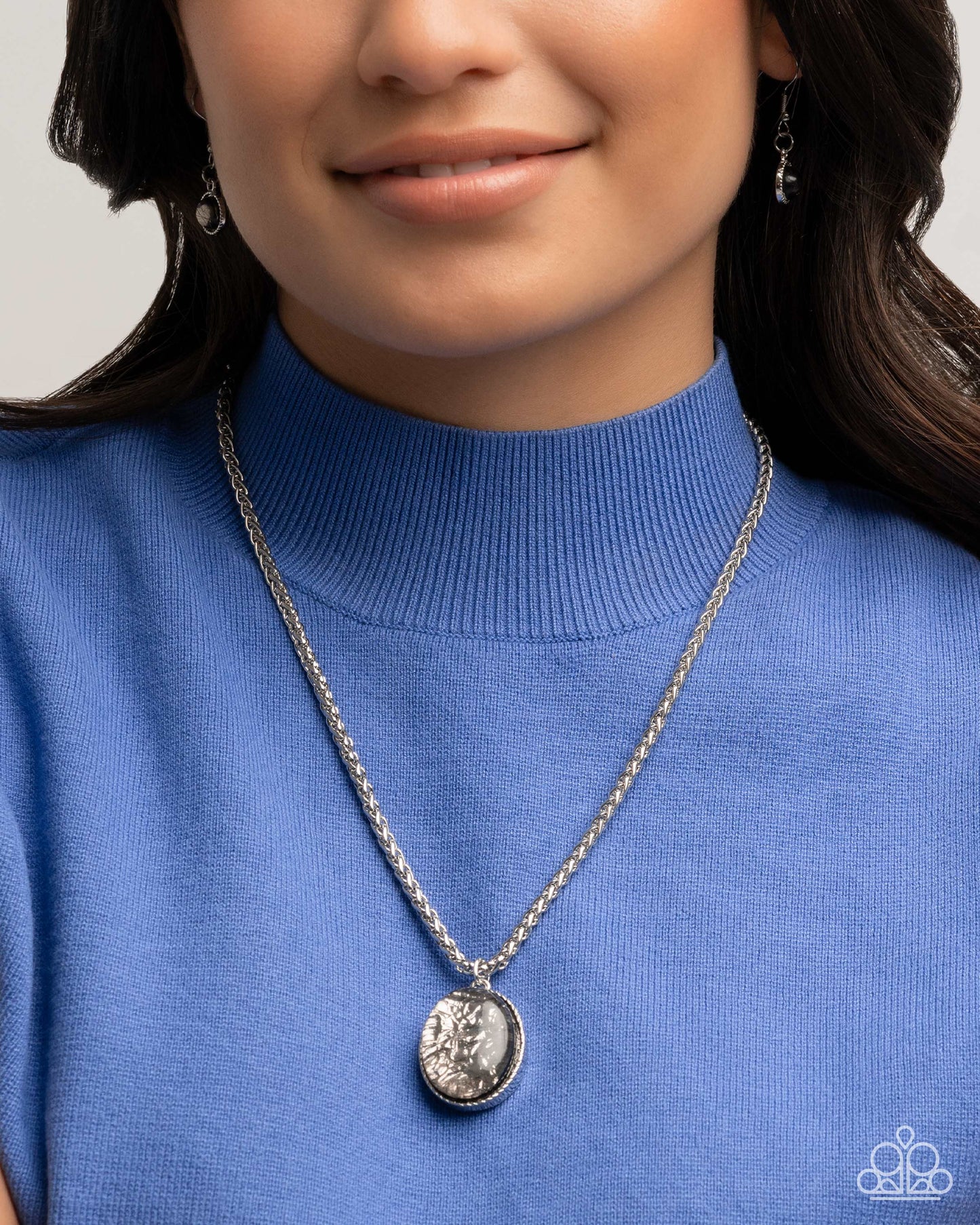 Rule the Light - Sets - Gray Set - Complete Look