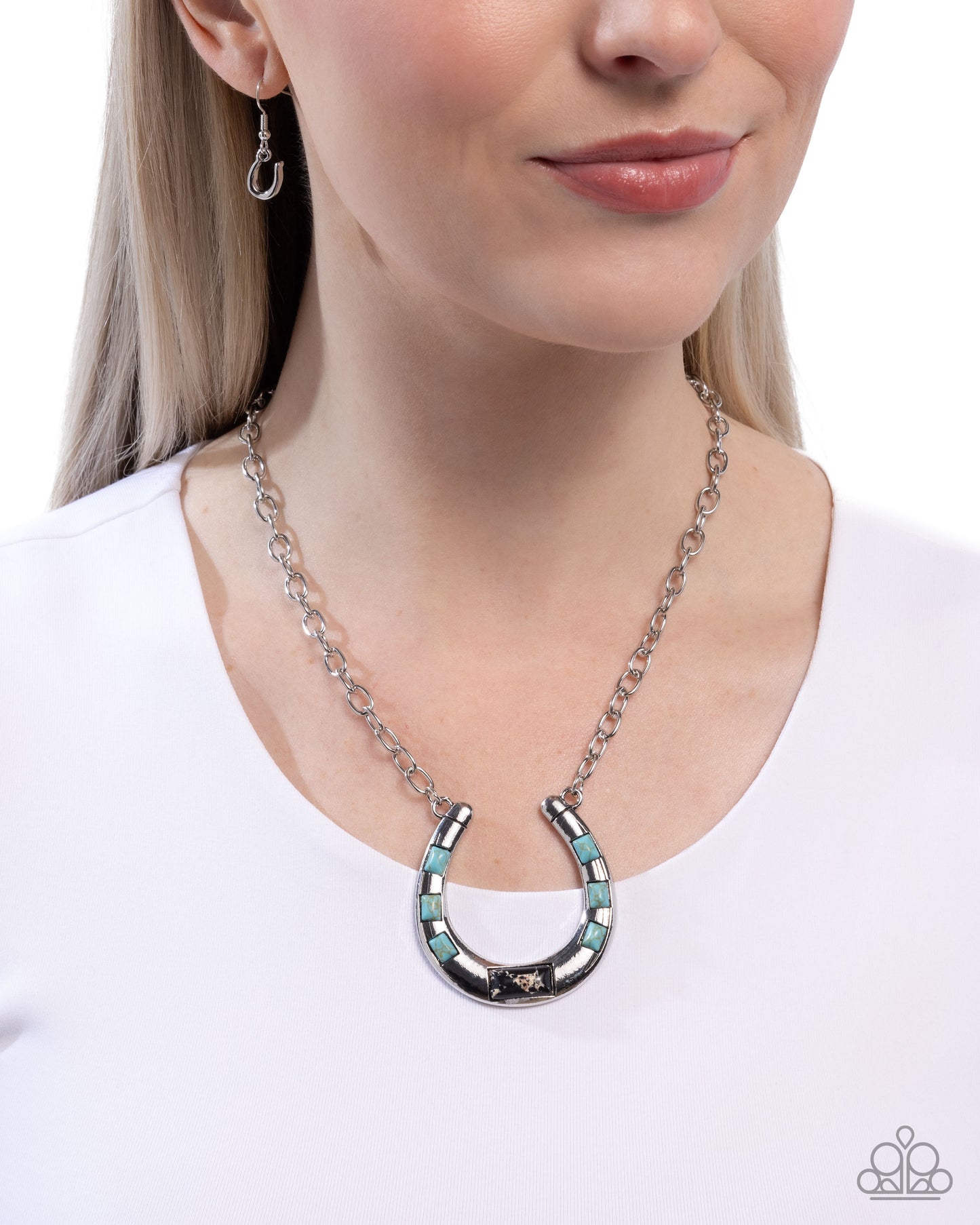 Horseshoe Homage - Multi - Black