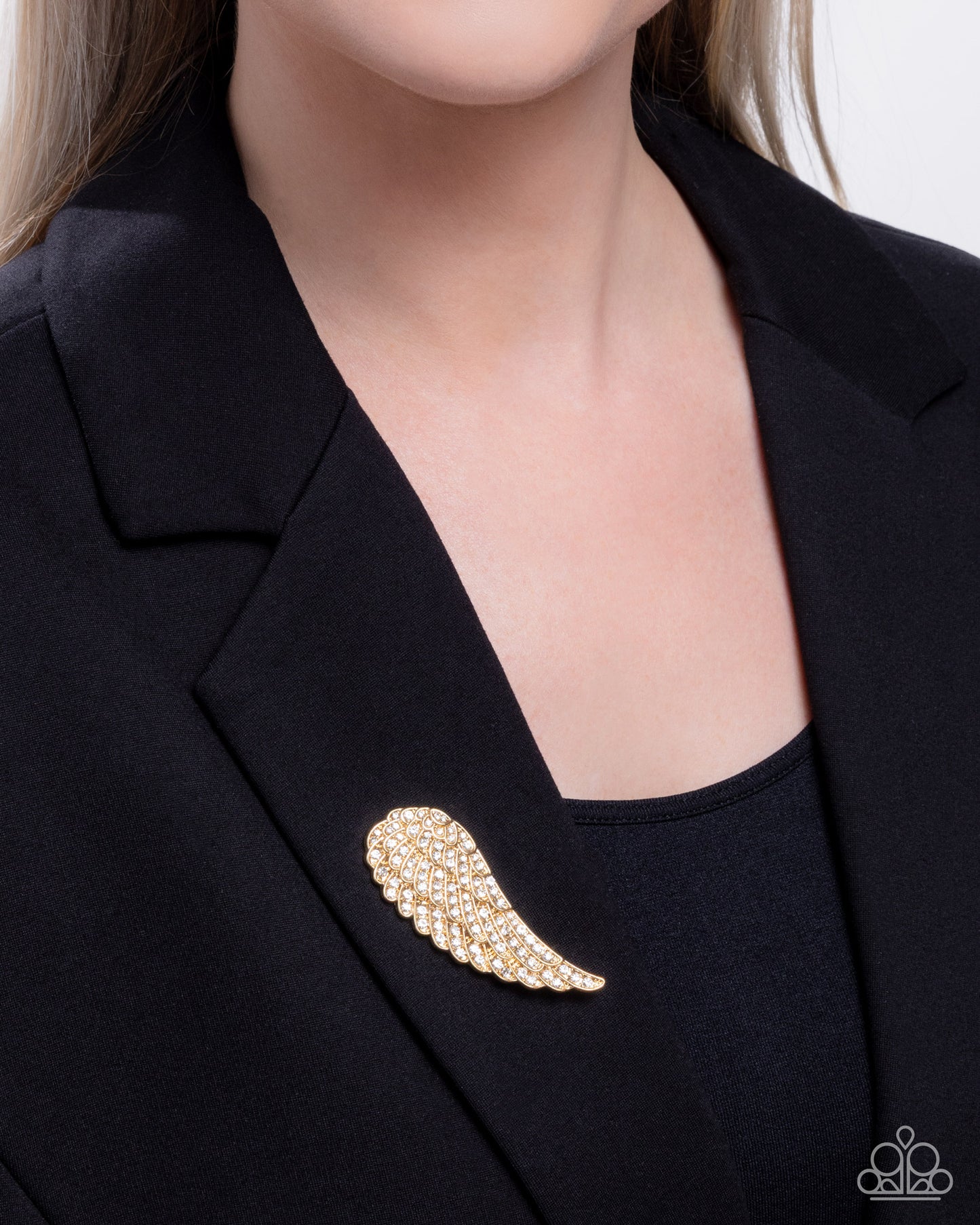 Angelic Affection - Brooches - Gold