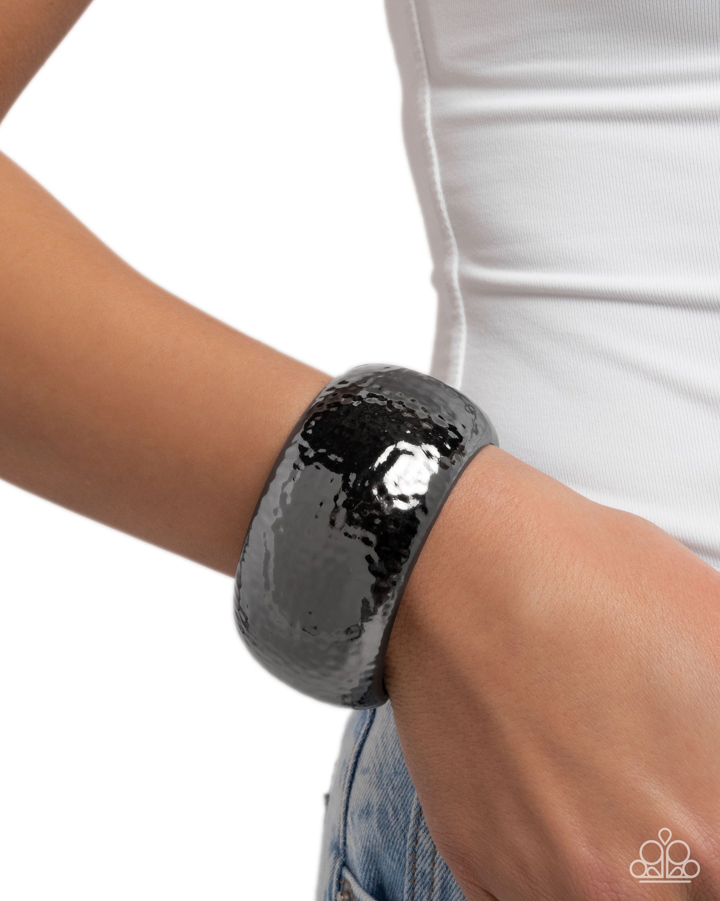 Hammered Hassle - Gunmetal - Black