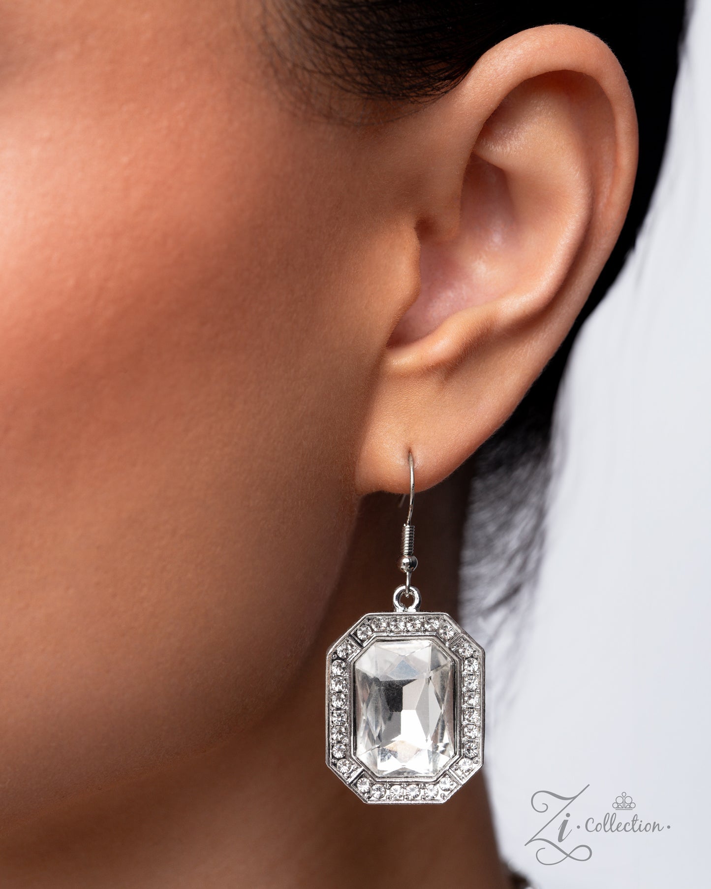 Unconstrained - Zi Collection