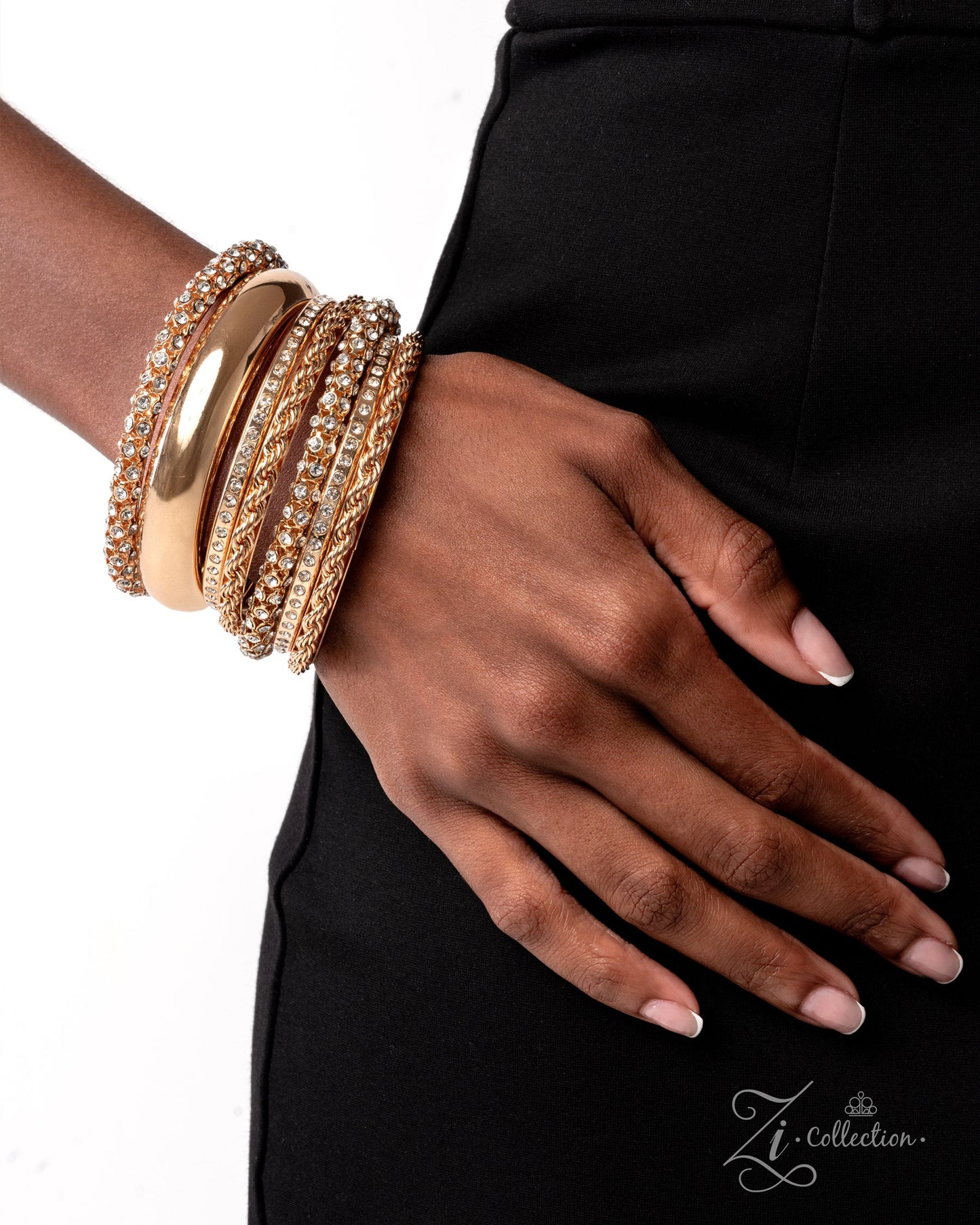 Renowned Radiance - Gold Bangle Zi Bracelet - 2025 Zi Collection