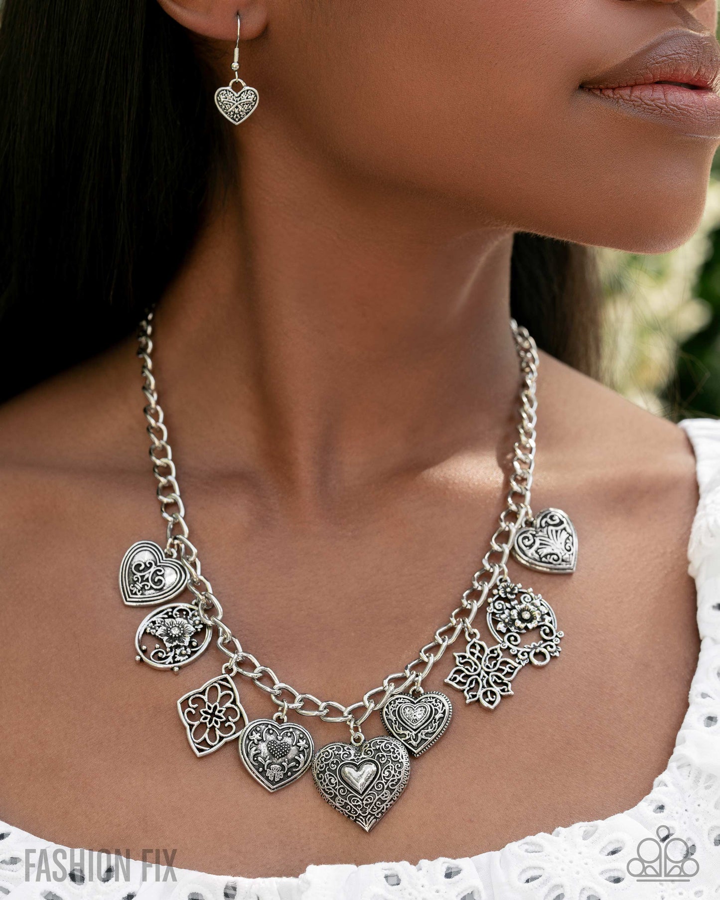 Vintage Showdown - Hearts - Silver