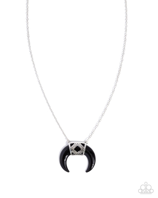 Horn Haute - Black