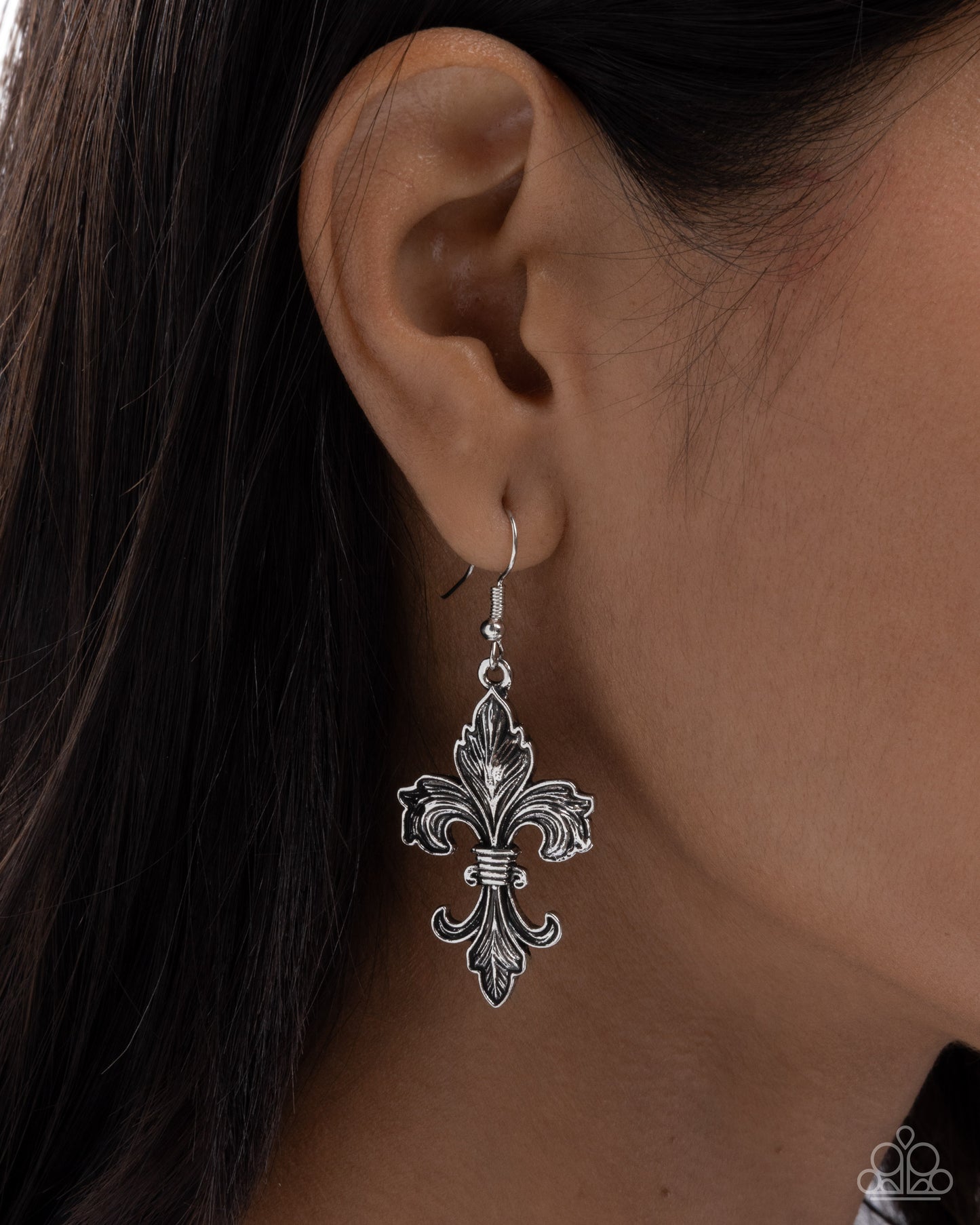 Fancy Fleur-De-Lis - Silver