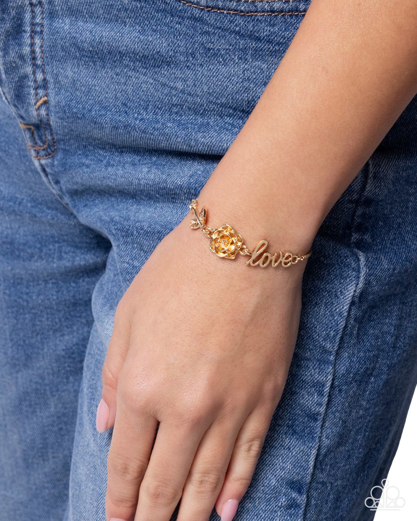 Romantic Runway - Gold