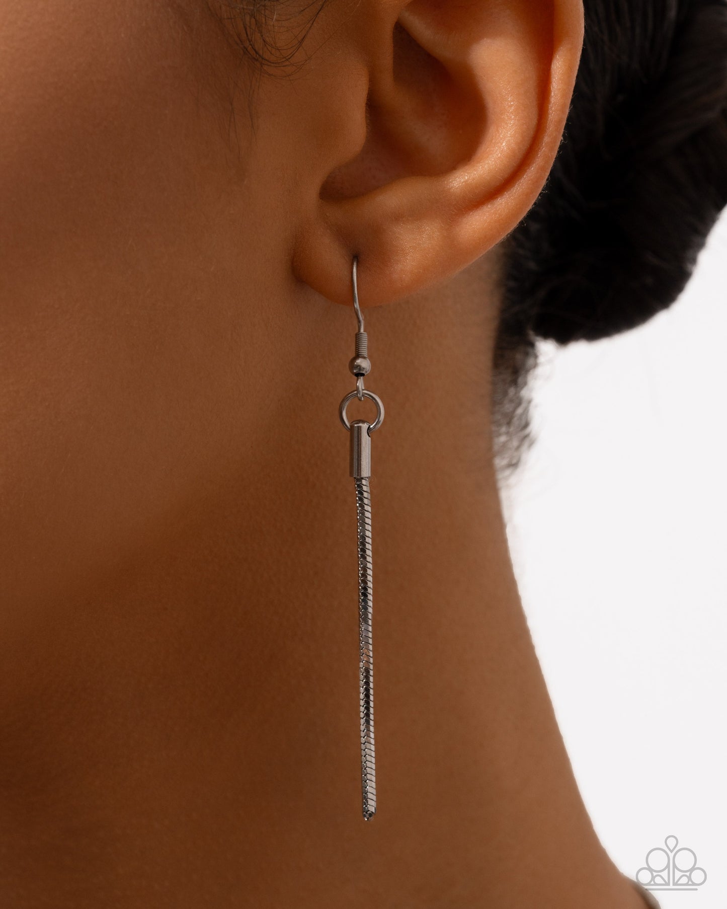 Coiled Celebration - silver - Paparazzi necklace