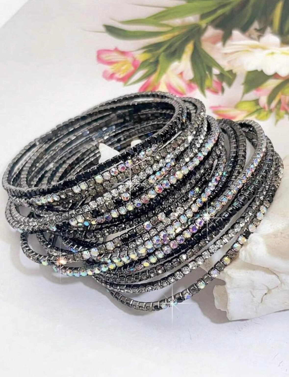 Super Stacked - Black
