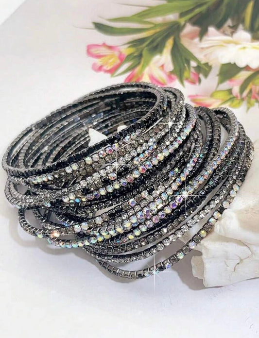 Super Stacked - Black