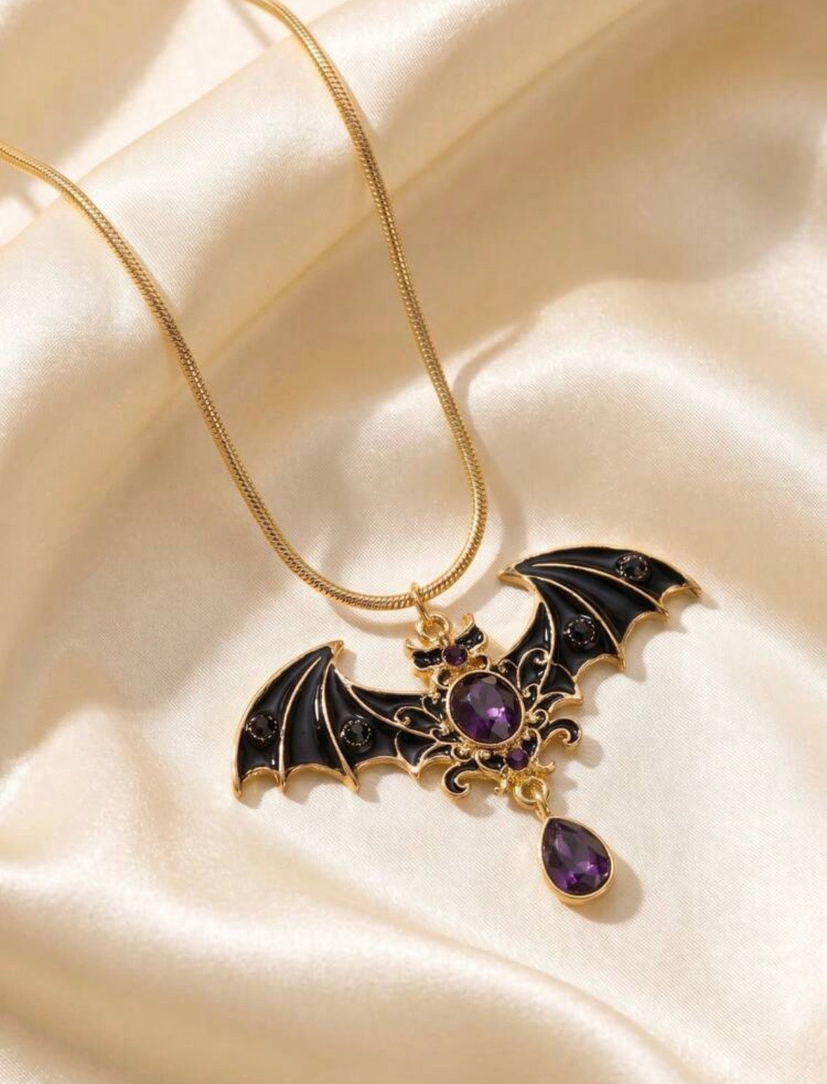 Bat Queen - Purple