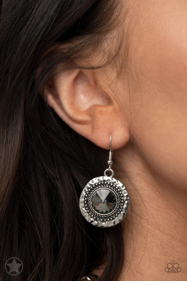 Global Glamour - Smoky - Silver