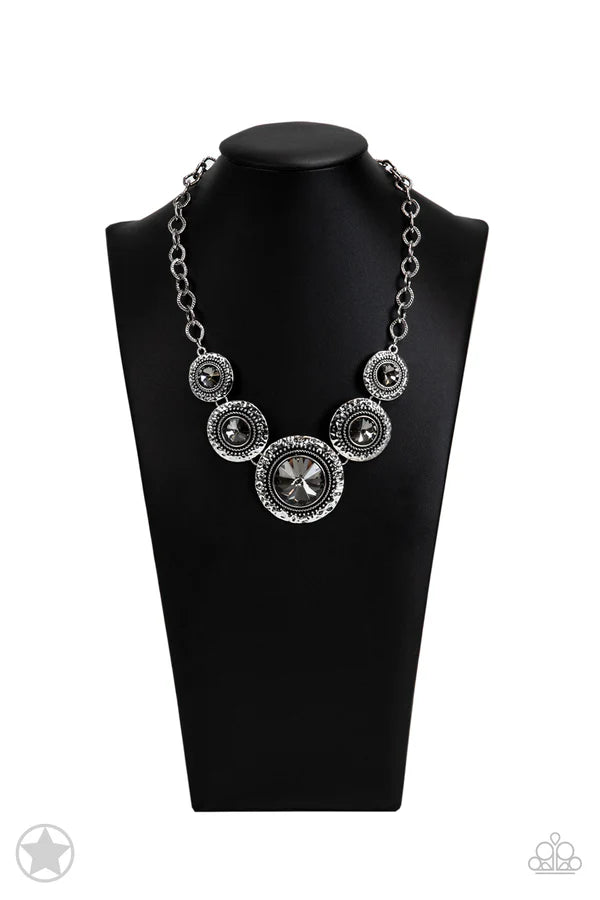 Global Glamour - Smoky - Silver