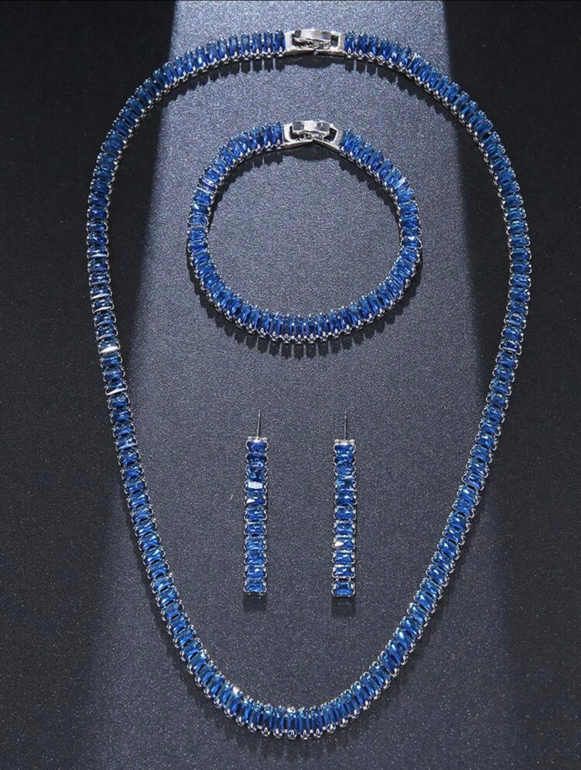 Luxe Baguettes - Blue - Complete Look
