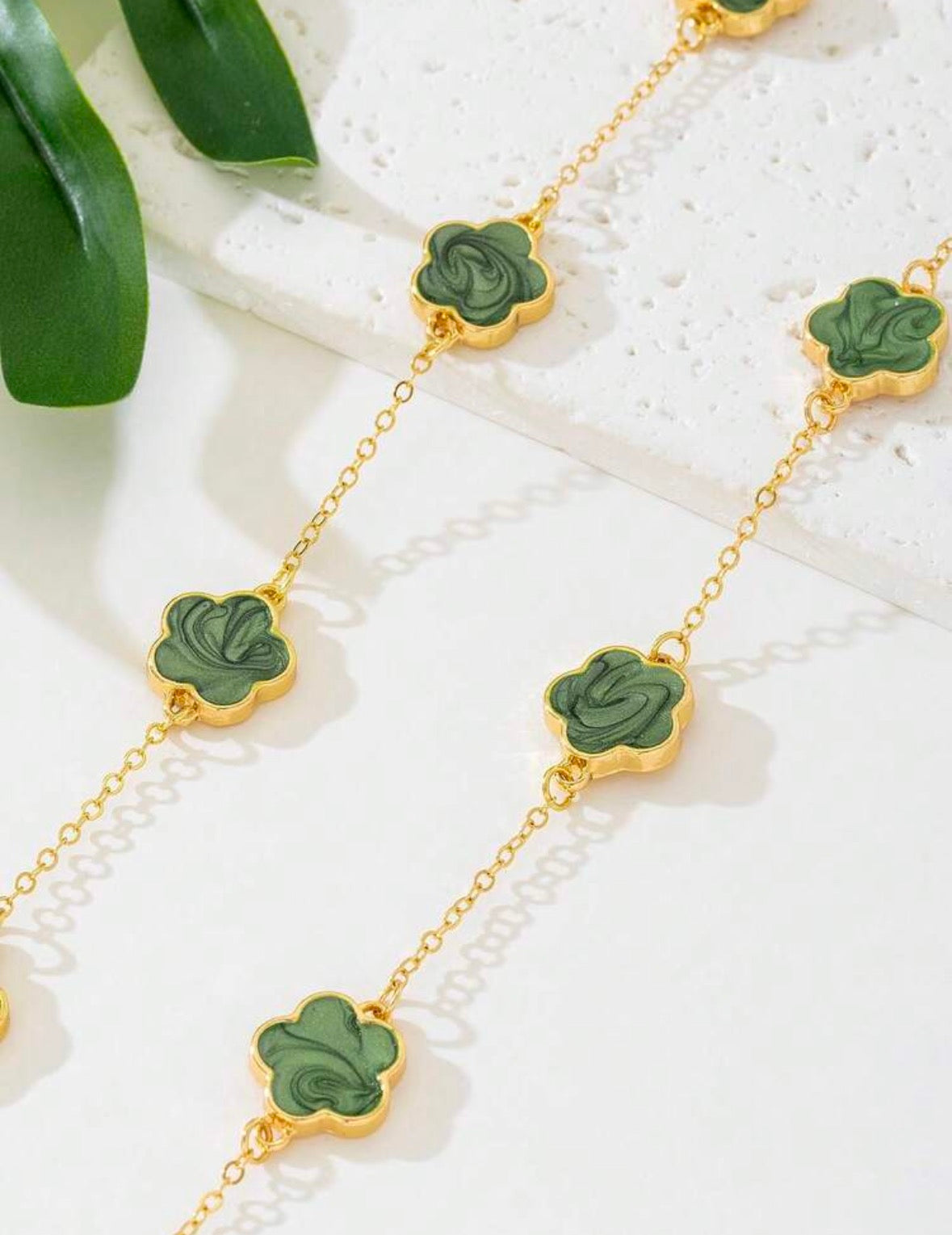 Louis V Bouquet - Green