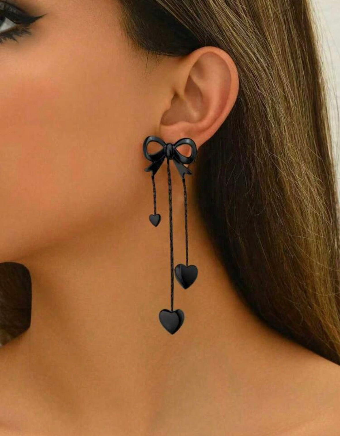 A Bow Through The Heart - Black