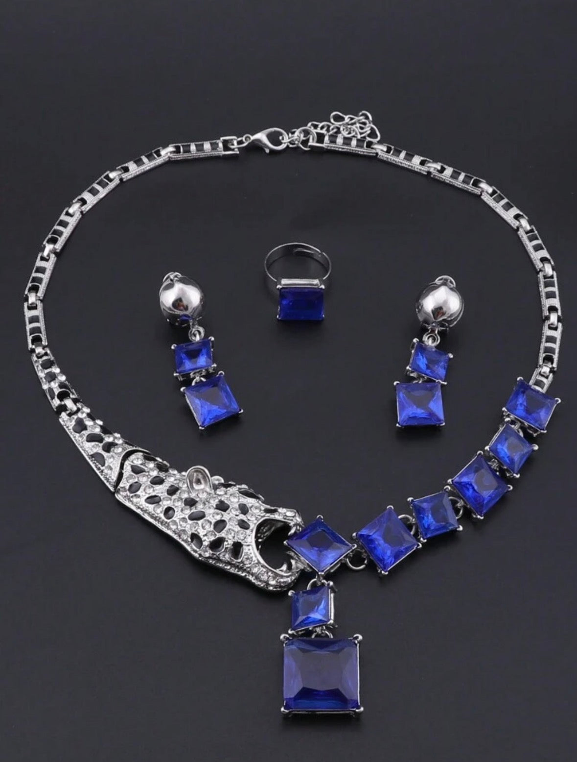 Take A Bite Out Of Shine - Blue - Complete Look