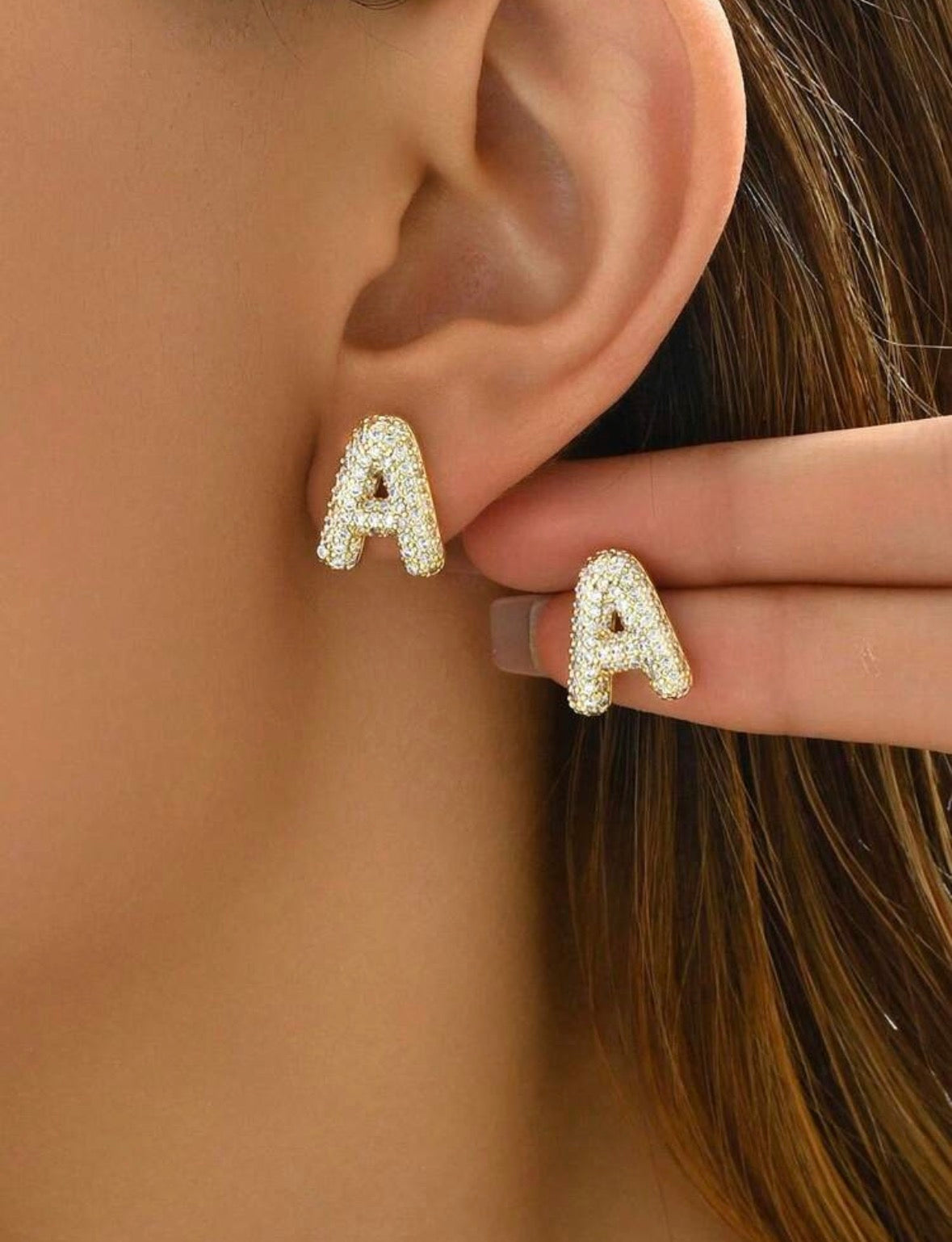 Spot On - Gold - Initials - M