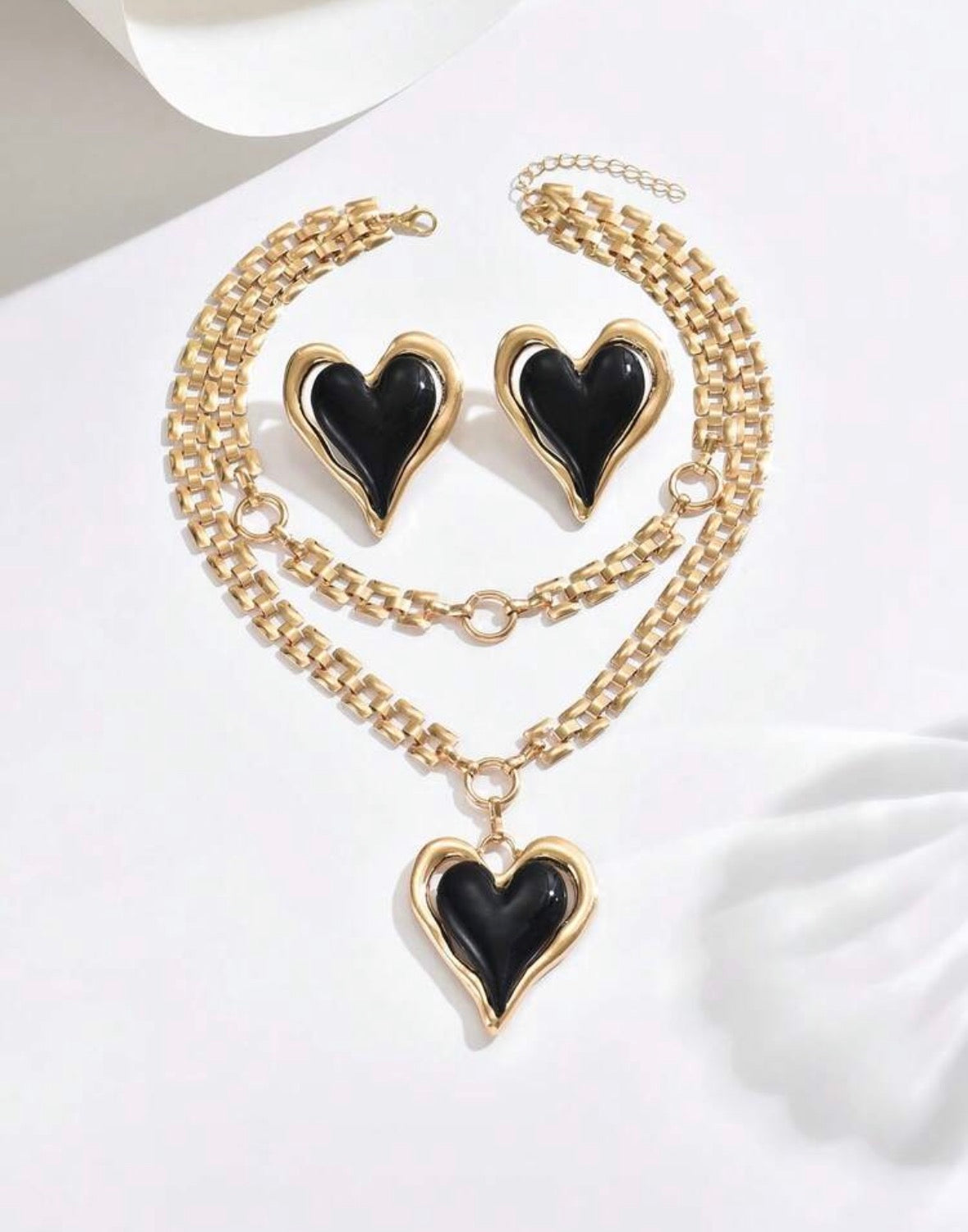 Luxe Love - Black