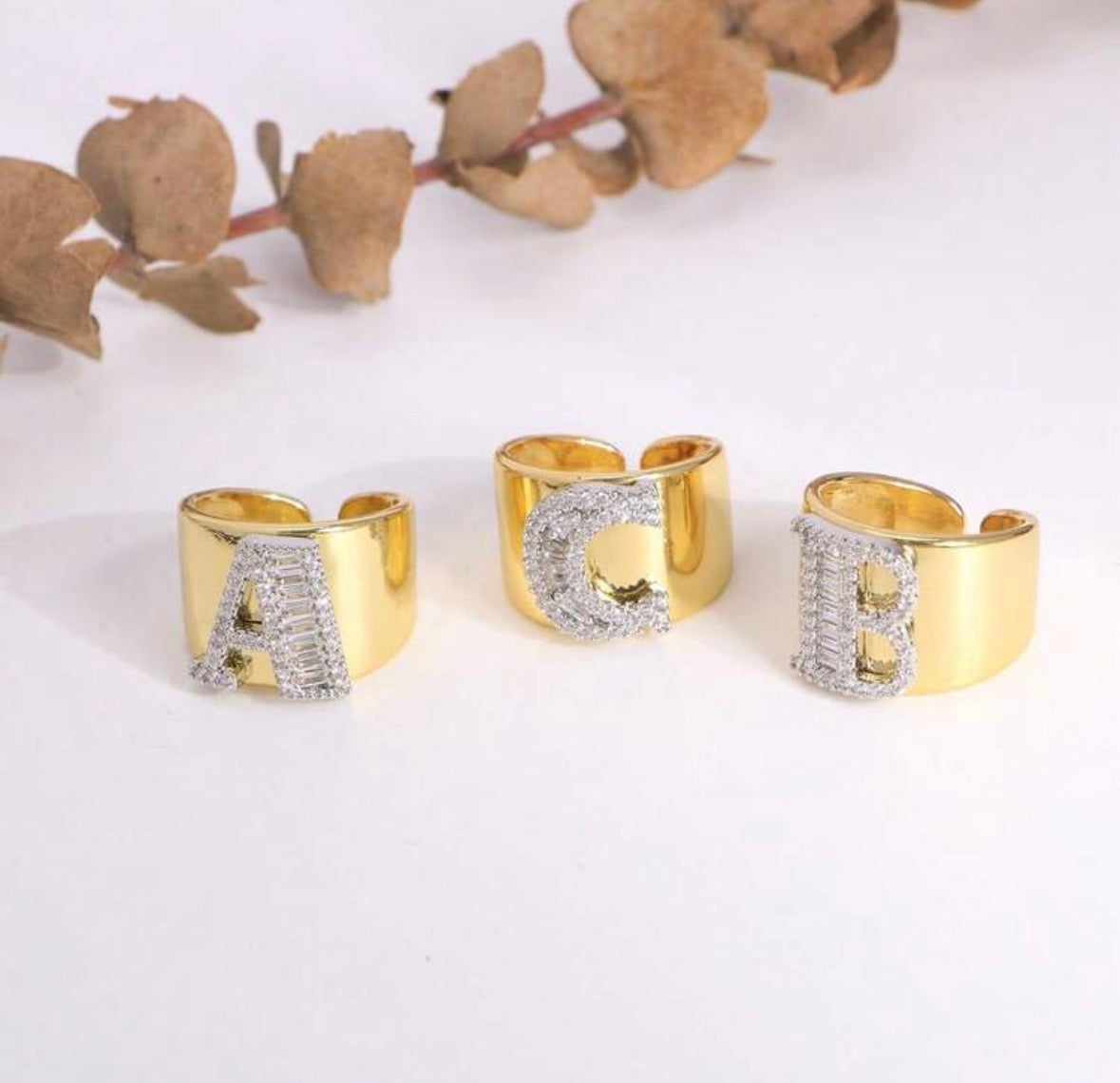 Alphabet Luxury - Initials - C