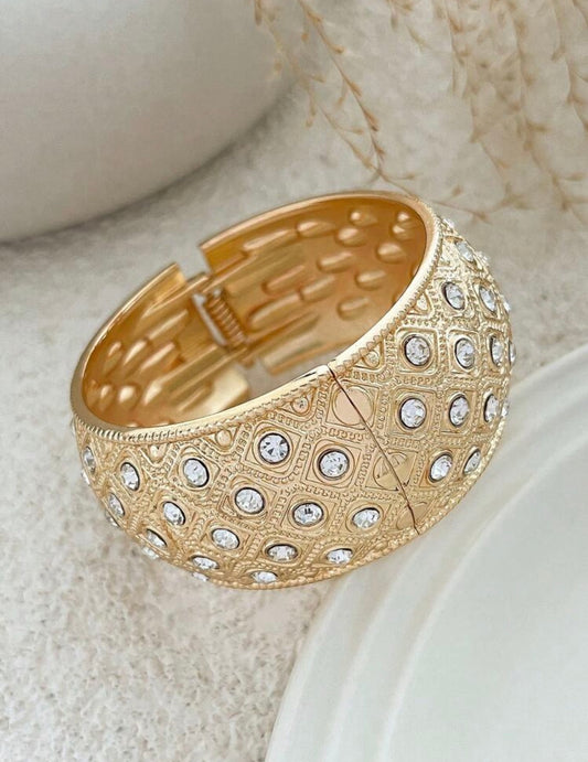 Princess Dottie - Gold